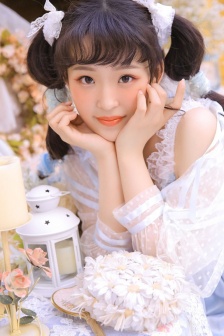 上海女老师出轨视频播放